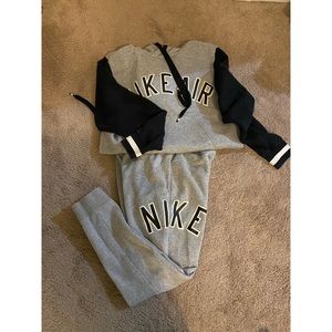 Nike Sweatsuit